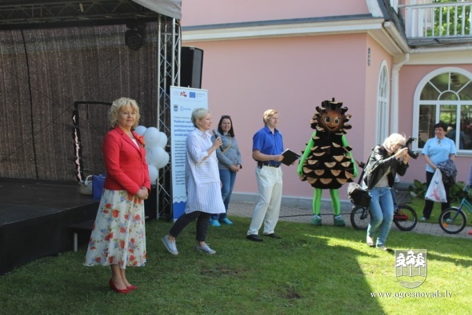 Mācību gada noslēgumā - festivāls “Ogres ritmos”