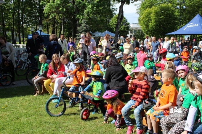 Mācību gada noslēgumā - festivāls “Ogres ritmos”