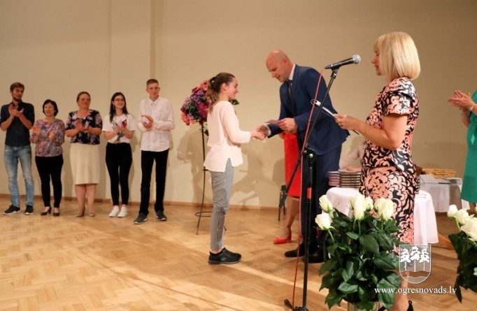Godina olimpiāžu, konkursu un sacensību uzvarētājus