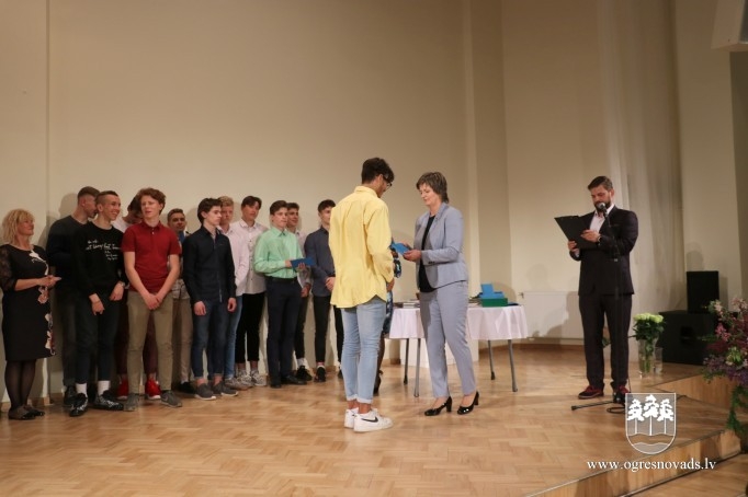 Godina olimpiāžu, konkursu un sacensību uzvarētājus 2019