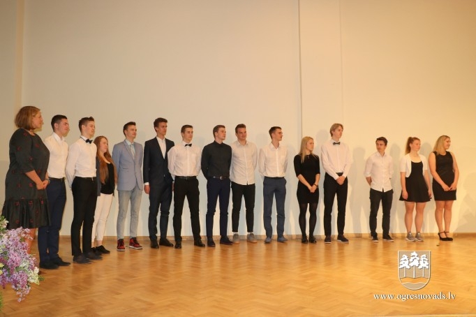 Godina olimpiāžu, konkursu un sacensību uzvarētājus 2019