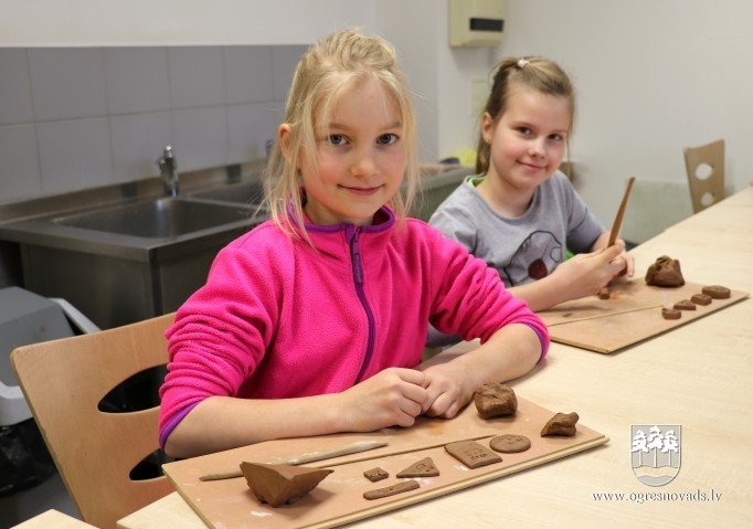 Ogres Mākslas skola turpina iet pa attīstības ceļu