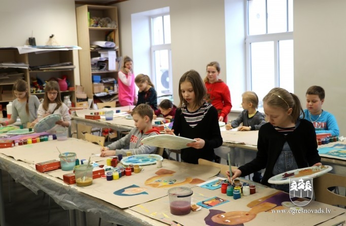 Ogres Mākslas skola turpina iet pa attīstības ceļu