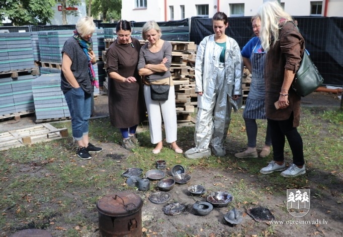 Ogrē notiek keramikas un tekstila simpozijs. 07.08.2019.