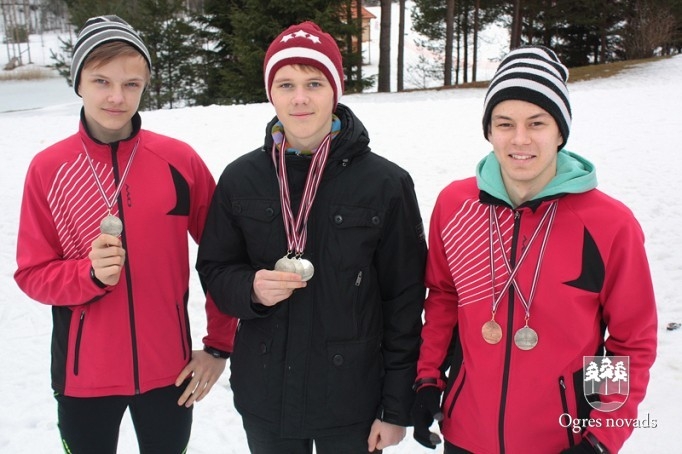 Mūsu ziemas orientieristiem medaļu birums Latvijas čempionātā