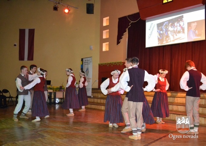 Ogres Valsts ģimnāzijai 20