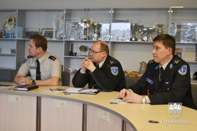 Ogrē viesojas policijas darbinieki no Igaunijas