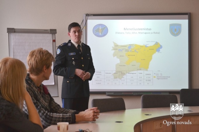 Ogrē viesojas policijas darbinieki no Igaunijas