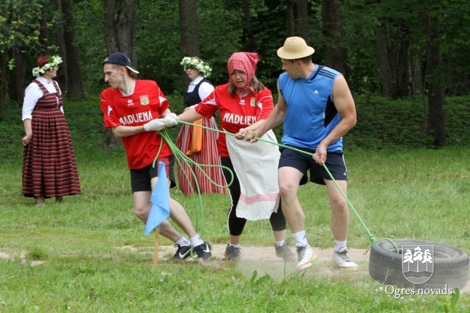 Pašvaldību darbinieku sporta spēles 2012