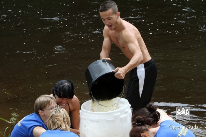 Pašvaldību darbinieku sporta spēles 2012