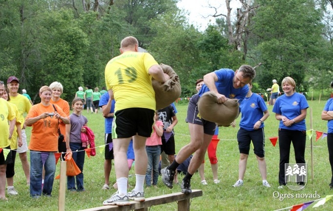 Pašvaldību darbinieku sporta spēles 2012