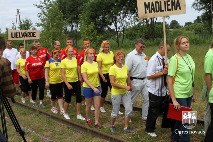 Pašvaldību darbinieku sporta spēles Ķeipenē