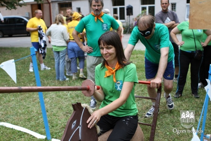 Pašvaldību darbinieku sporta spēles Ķeipenē