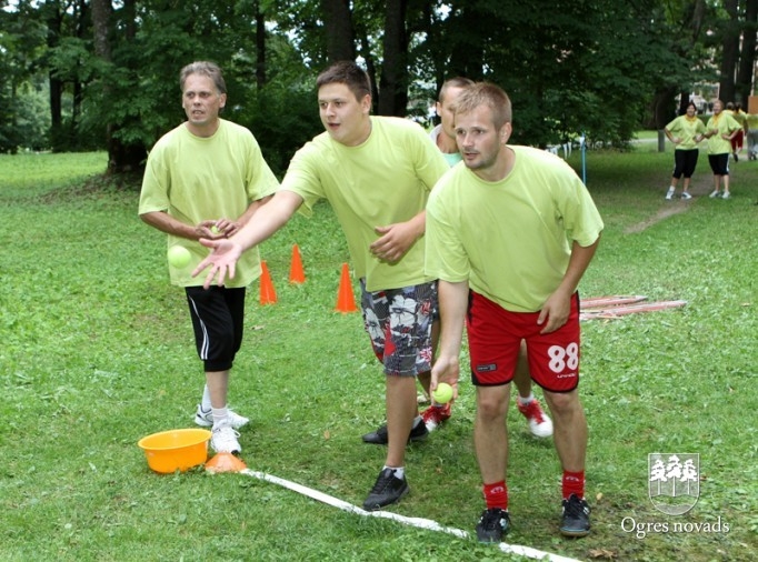Pašvaldību darbinieku sporta spēles Ķeipenē