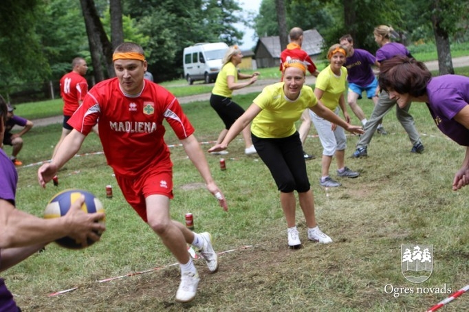 Pašvaldību darbinieku sporta spēles Ķeipenē