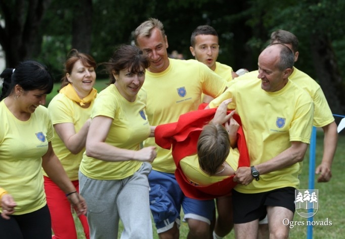 Pašvaldību darbinieku sporta spēles Ķeipenē