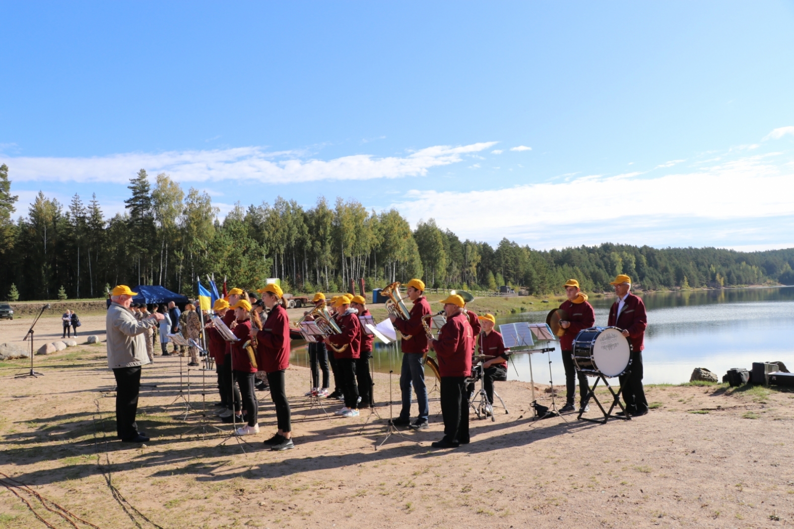 Patriotiskā pārgājienā dodas vairāk kā 1000 Ogres novada skolēni