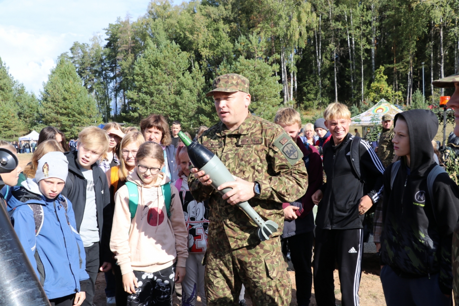 Patriotiskā pārgājienā  dodas vairāk kā 1000 Ogres novada skolēni