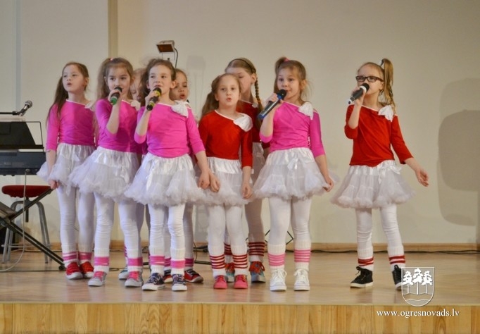 Invalīdu biedrība svin pavasara atnākšanu