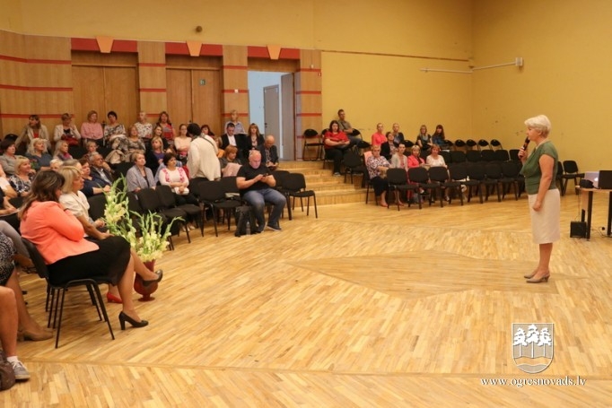 Pedagogi tiekas konferencē Ogrē