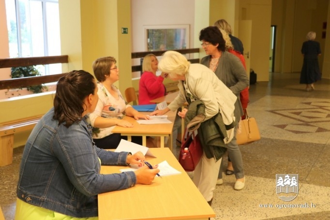 Pedagogi tiekas konferencē Ogrē