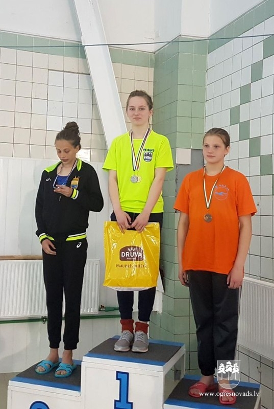 PK "Ogre" peldētājiem 48 medaļas un trīs kausi Ogres čempionātā