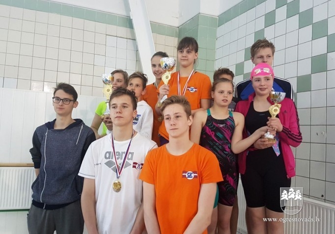 PK "Ogre" peldētājiem 48 medaļas un trīs kausi Ogres čempionātā
