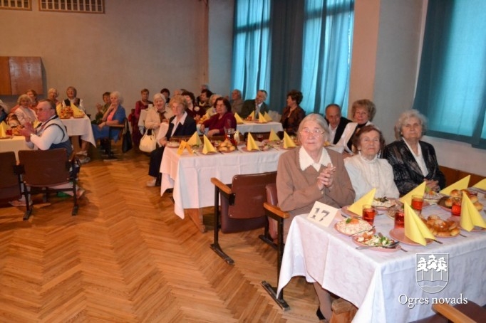 Tiekas Ogres rajona pensionētie pedagogi