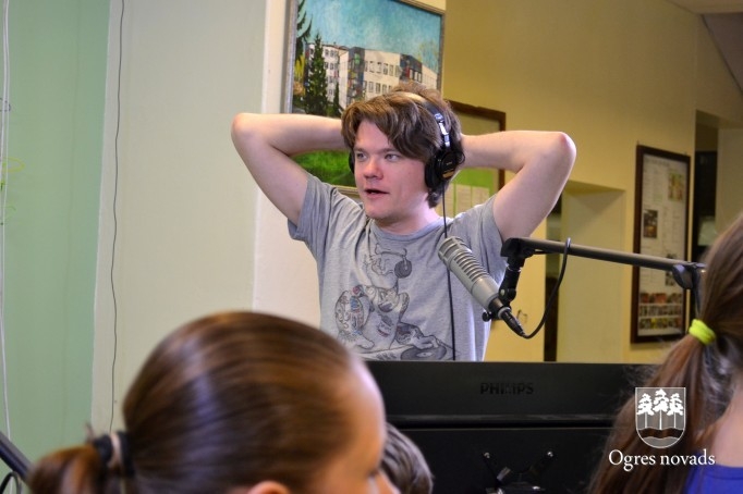 Ogres sākumskola radio Pieci.lv dzīvajā ēterā