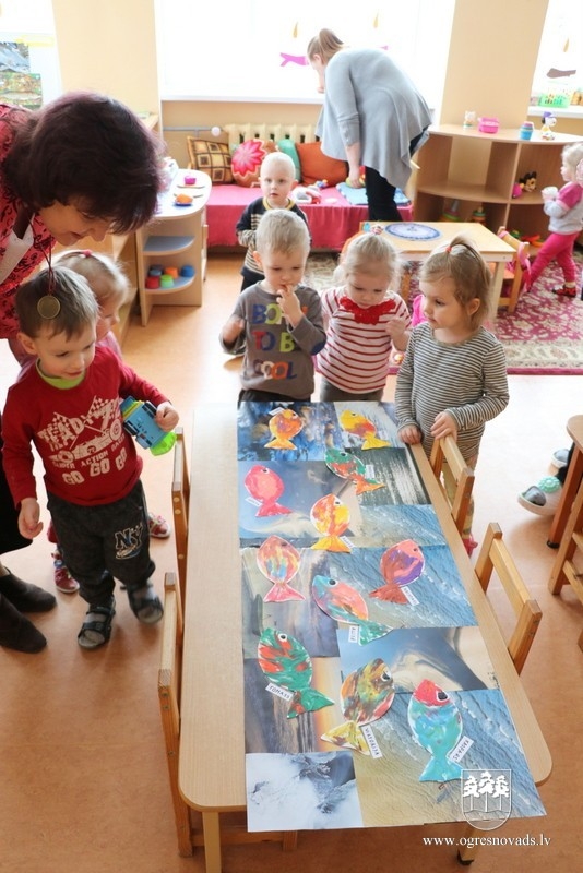 VPII “Taurenītis” bērni apgūst peldētprasmi, darbojas diennakts grupa