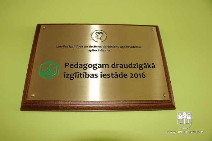 VPII “Taurenītis” bērni apgūst peldētprasmi, darbojas diennakts grupa