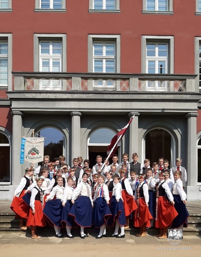 BDK “Pīlādzītis” dejotāji piedalās folkloras festivālā Vācijā