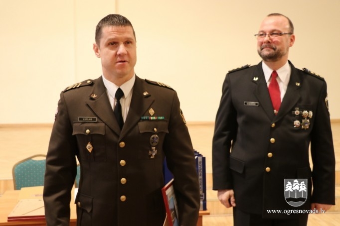 Tiek sveikti pašvaldības policijas darbinieki