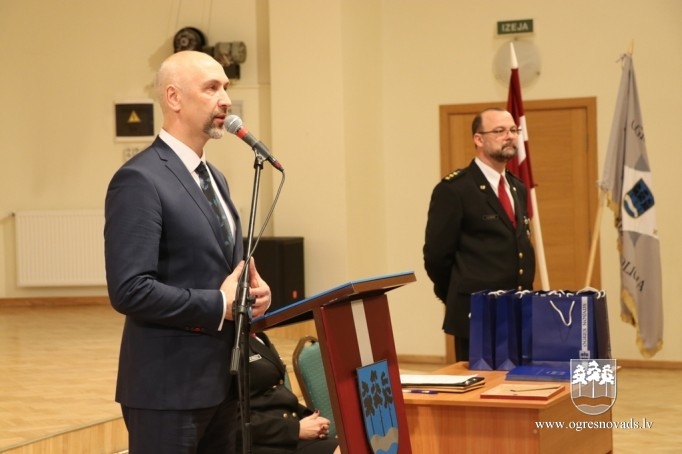 Tiek sveikti pašvaldības policijas darbinieki