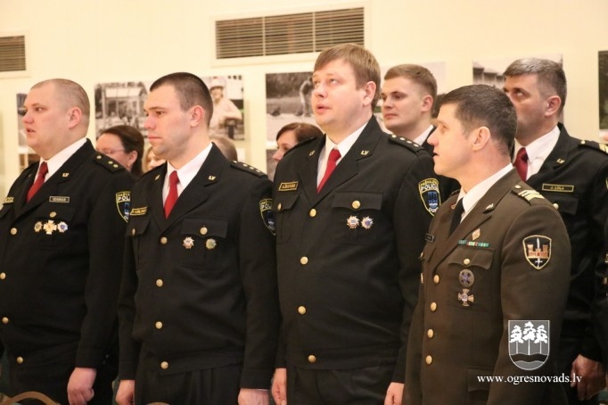 Tiek sveikti pašvaldības policijas darbinieki