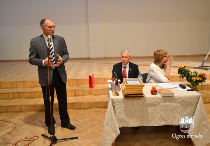 Ogres politiski represēto klubs atzīmē 25 gadu jubileju