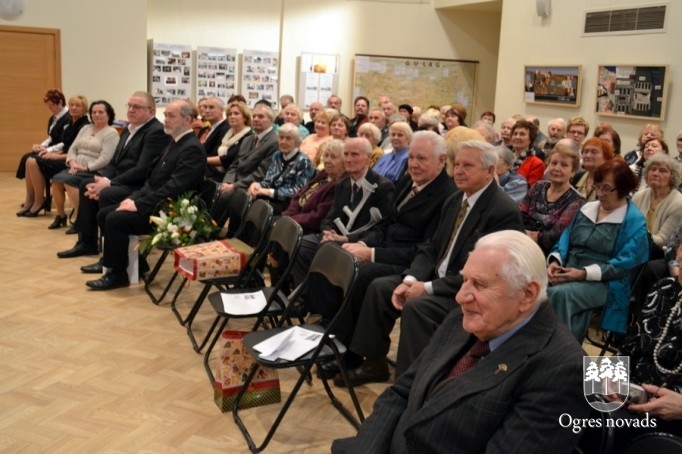 Ogres politiski represēto klubs atzīmē 25 gadu jubileju