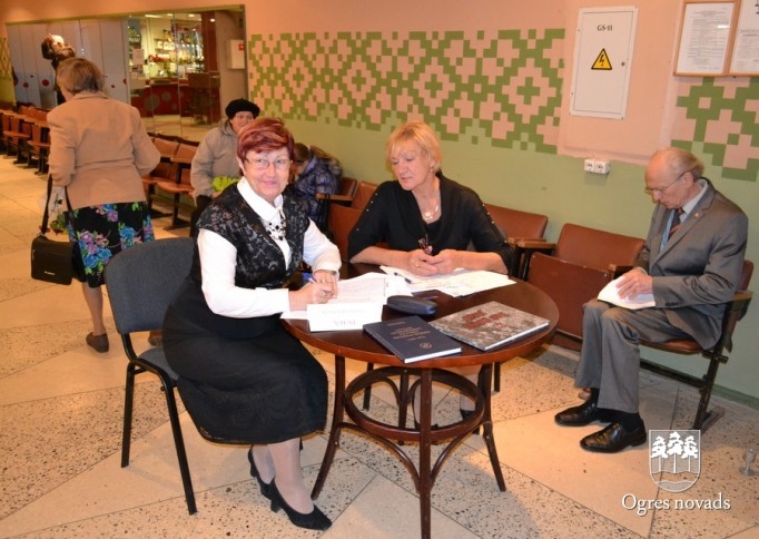 Ogres politiski represēto klubs atzīmē 25 gadu jubileju