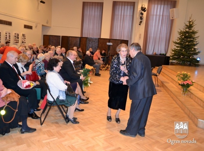 Ogres politiski represēto klubs atzīmē 25 gadu jubileju