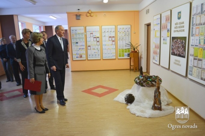 Valsts prezidenta vizīte Suntažu vidusskola