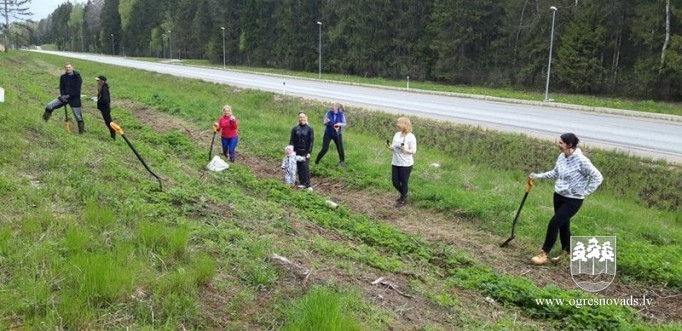 Ogrēnieši iestādījuši 5000 priedes (16.05.2020.)