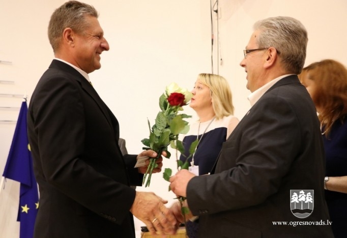 Ogres novada pašvaldības domi vadīs Egils Helmanis