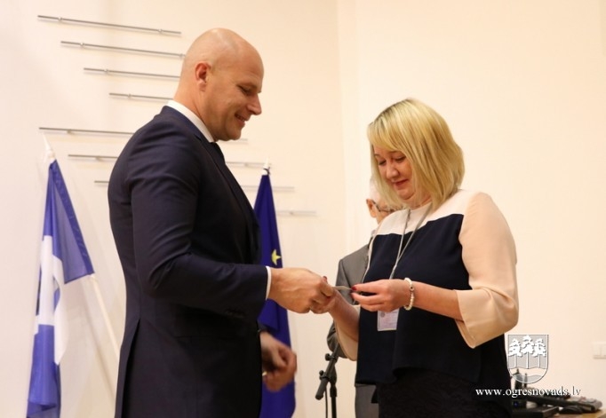 Ogres novada pašvaldības domi vadīs Egils Helmanis