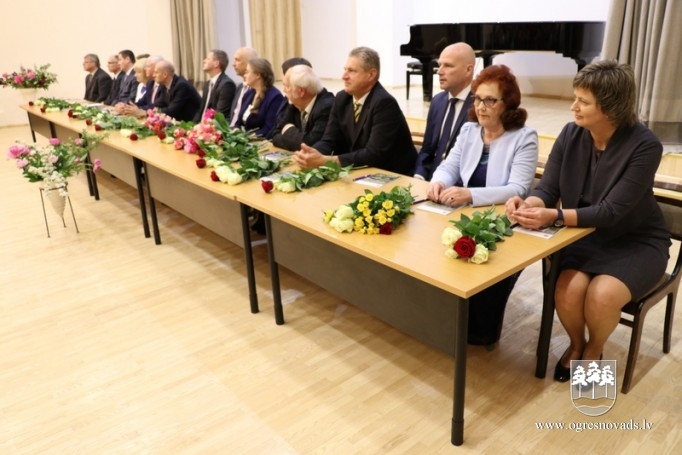 Ogres novada pašvaldības domi vadīs Egils Helmanis
