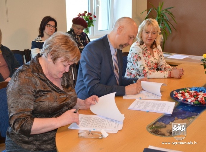 Sākas “R.A.D.I. – Ogres novadam” apstiprināto projektu līgumu parakstīšana
