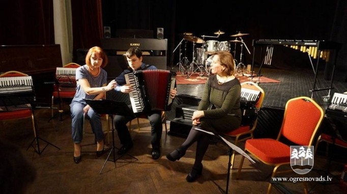 Mūzikas skolas pedagogi dodas uz apmaiņas vizīti Kelmē (Lietuva)