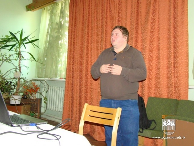 Putnu diena Ciemupē varēja tikties ar ornitologu Dmitriju Boiko