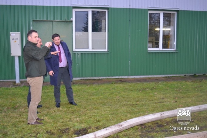 Ar situāciju Ogrē iepazīstas VARAM ministrs Romāns Naudiņš