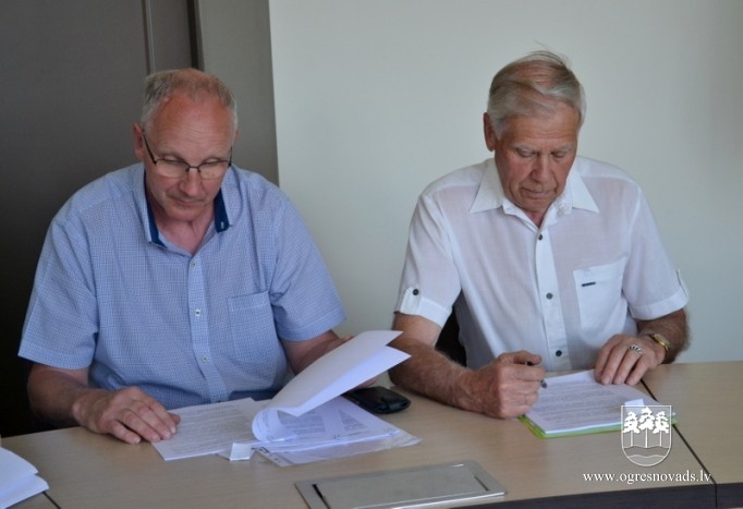 Turpinās  “R.A.D.I. – Ogres novadam” apstiprināto projektu līgumu parakstīšana