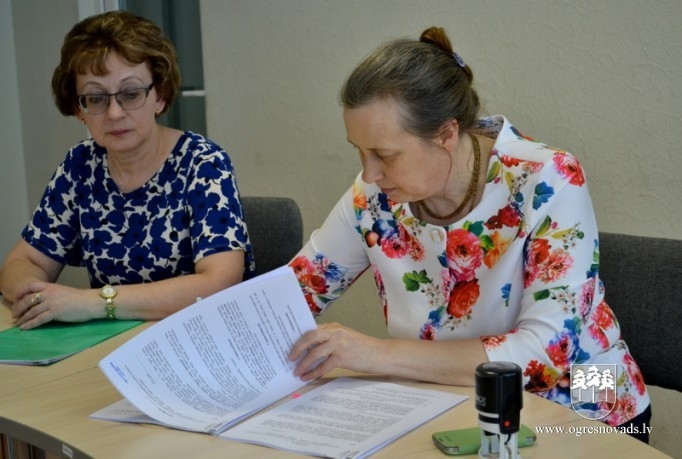 Turpinās  “R.A.D.I. – Ogres novadam” apstiprināto projektu līgumu parakstīšana